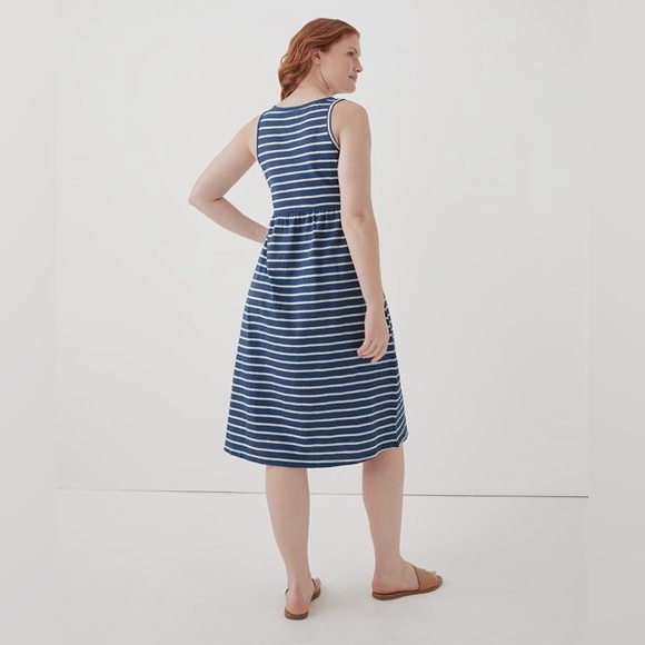 Pact Relaxed Slub Henley Tank Dress Medium Blue stripe organic Cotton coastal - Picture 3 of 15